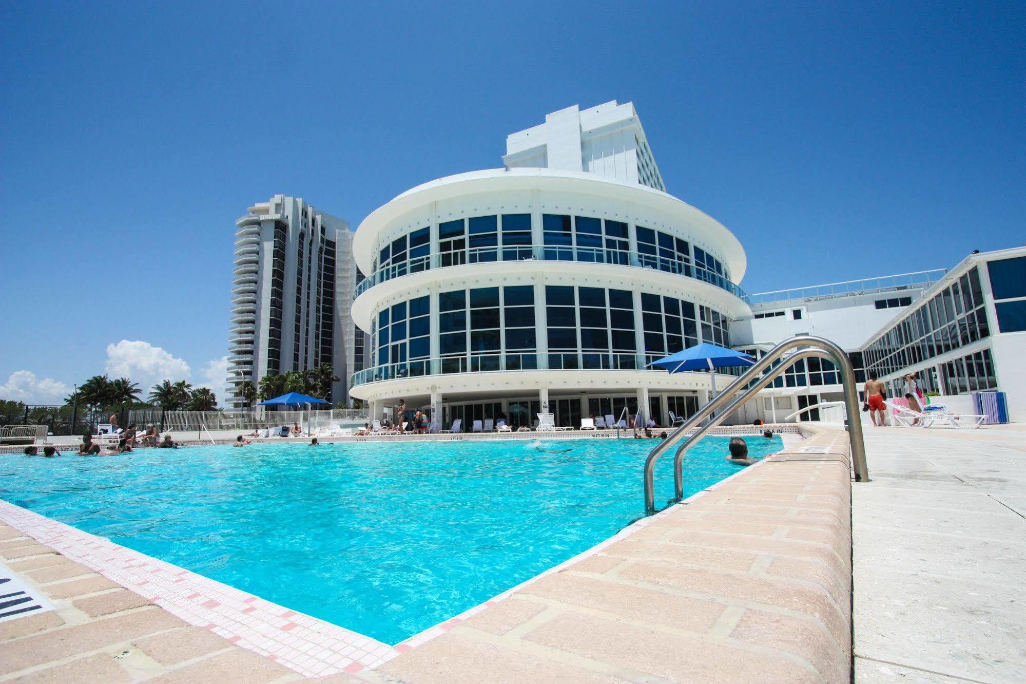 Castle Beach Suites By Miarentals Miami Beach Bagian luar foto